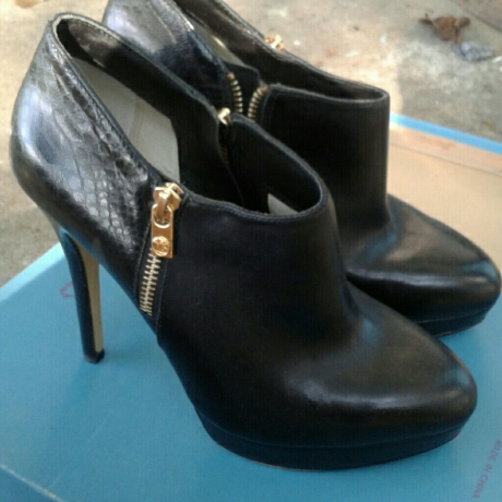 Michael kors high heel shoes
